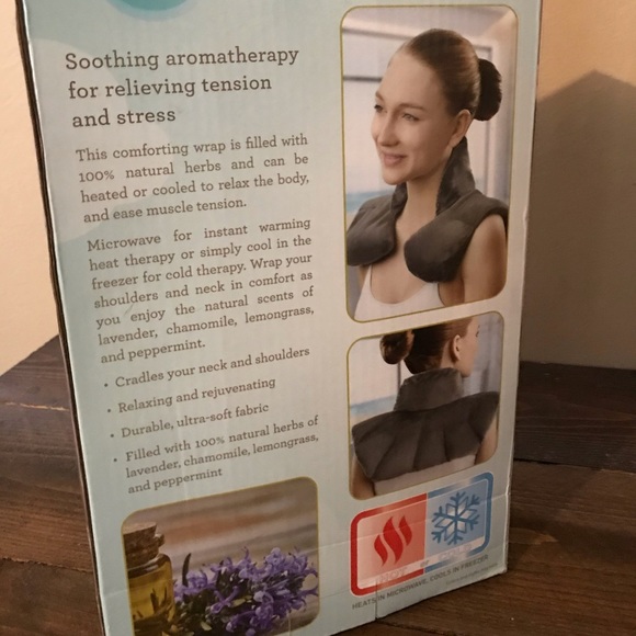 Aromatherapy neck and shoulder lavander wrap - Picture 2 of 3